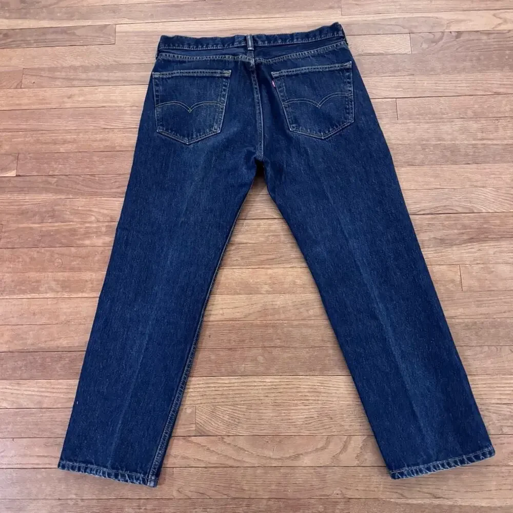 Levi's Men's Dark Wash Straight Leg Jeans - Size 34 b83